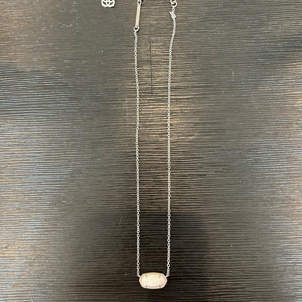 Kendra Scott Silver Necklace with Oval Pendant